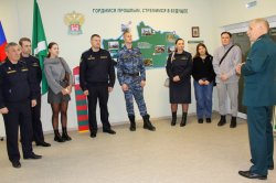 Калининградские приставы побывали в музее таможни Калининградские приставы побывали в музее таможни