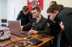 В Магадане росгвардейские психологи познакомили подшефных школьников со спецификой своей деятельности В Магадане росгвардейские психологи познакомили подшефных школьников со спецификой своей деятельности