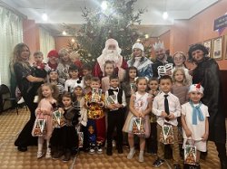 В Пермском линейном отделе прошло театрализованное представление «Заколдованная Снегурочка» В Пермском линейном отделе прошло театрализованное представление «Заколдованная Снегурочка»