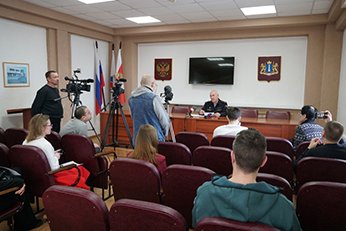 В Управлении Росгвардии по Ульяновской области состоялась пресс-конференция по вопросам оборота гражданского оружия В Управлении Росгвардии по Ульяновской области состоялась пресс-конференция по вопросам оборота гражданского оружия