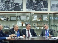Максим Клец: «В Нижневартовске темами первых народных обсуждений в этом году стали мероприятия к 80-летию Победы, Году защитника Отечества, Году исторического наследия и 95-летию Югры» Максим Клец: «В Нижневартовске темами первых народных обсуждений в этом году стали мероприятия к 80-летию Победы, Году защитника Отечества, Году исторического наследия и 95-летию Югры»