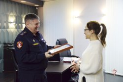 Начальник Управления Росгвардии встретился с руководителями ямальских СМИ Начальник Управления Росгвардии встретился с руководителями ямальских СМИ