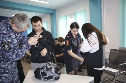 На Ямале Росгвардия проводит "Неделю мужества" для молодежи региона На Ямале Росгвардия проводит "Неделю мужества" для молодежи региона