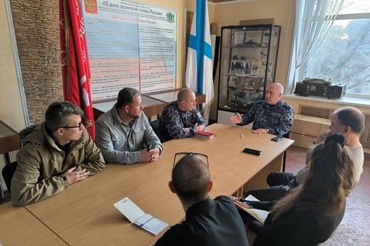 Росгвардейцы провели рабочую встречу с ульяновскими реконструкторами Росгвардейцы провели рабочую встречу с ульяновскими реконструкторами