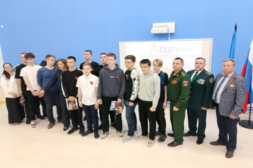 Ветераны Росгвардии встретился с ульяновскими призывниками Ветераны Росгвардии встретился с ульяновскими призывниками