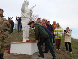 Памятник солдату СВО открыли в Калаче-на-Дону с участием росгвардейцы Памятник солдату СВО открыли в Калаче-на-Дону с участием росгвардейцы