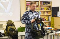 Сотрудники Росгвардии провели патриотическую встречу с кадетами в Ноябрьске Сотрудники Росгвардии провели патриотическую встречу с кадетами в Ноябрьске