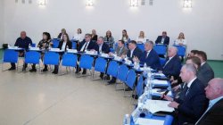 Алексей Петриченко: Вместе с Советом руководителей продолжаем совместные проекты по развитию города