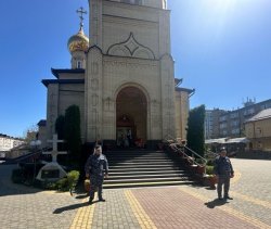 Сотрудники Росгвардии обеспечили правопорядок в период празднования Пасхи в Карачаево - Черкесии Сотрудники Росгвардии обеспечили правопорядок в период празднования Пасхи в Карачаево - Черкесии