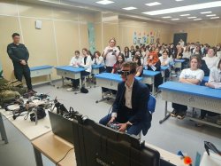 Бойцы ОМОН "Авангард" провели урок мужества для школьников в Красногорском районе Бойцы ОМОН "Авангард" провели урок мужества для школьников в Красногорском районе