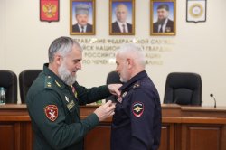 В Грозном специалистов медицинской службы Росгвардии поздравили с профессиональным праздником