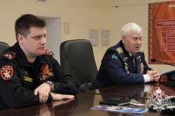 Герой России Владимир Шарпатов встретился с росгвардейцами в Тюмени Герой России Владимир Шарпатов встретился с росгвардейцами в Тюмени