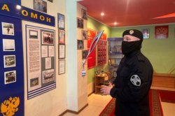 ОМОН «Ратник» Росгвардии провел День отрытых дверей для томских школьников в преддверии Дня Победы ОМОН «Ратник» Росгвардии провел День отрытых дверей для томских школьников в преддверии Дня Победы