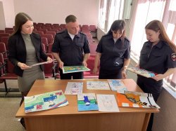 Транспортные полицейские Оренбурга подвели итоги отборочного этапа Всероссийского творческого конкурса «Полицейский Дядя Степа» Транспортные полицейские Оренбурга подвели итоги отборочного этапа Всероссийского творческого конкурса «Полицейский Дядя Степа»