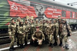 Во Владикавказе росгвардейцы посетили передвижной поезд-музей