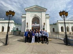 В Сызрани транспортные полицейские присоединились к Всероссийской акции «Георгиевская ленточка» В Сызрани транспортные полицейские присоединились к Всероссийской акции «Георгиевская ленточка»