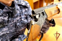 Орловчанка нашла охотничье ружье покойного мужа и сдала в Росгвардию Орловчанка нашла охотничье ружье покойного мужа и сдала в Росгвардию