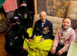 Сотрудники ОМОН «Русич» подмосковного главка Росгвардии поздравили ветеранов Великой Отечественной Сотрудники ОМОН «Русич» подмосковного главка Росгвардии поздравили ветеранов Великой Отечественной