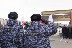 В Салехарде прошли торжественные мероприятия с участием Росгвардии в честь 80-летия Великой Победы В Салехарде прошли торжественные мероприятия с участием Росгвардии в честь 80-летия Великой Победы