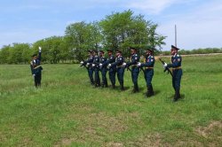 Росгвардейцы и сотрудники военной контрразведки приняли участие в перезахоронении останков красноармейцев в Чеченской Республике Росгвардейцы и сотрудники военной контрразведки приняли участие в перезахоронении останков красноармейцев в Чеченской Республике
