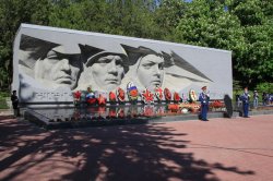 В Ставрополе начальник краевого Управления Росгвардии принял участие в праздничных мероприятиях Дня Победы В Ставрополе начальник краевого Управления Росгвардии принял участие в праздничных мероприятиях Дня Победы
