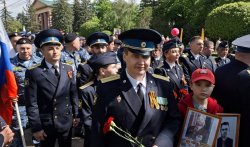 В День Победы судебные приставы Ставрополья прошли в составе Бессмертного полка В День Победы судебные приставы Ставрополья прошли в составе Бессмертного полка