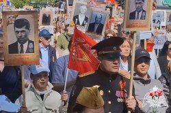 В День Победы росгвардейцы со своими семьями приняли участие в гражданско-патриотическом движении «Бессмертный полк России» В День Победы росгвардейцы со своими семьями приняли участие в гражданско-патриотическом движении «Бессмертный полк России»