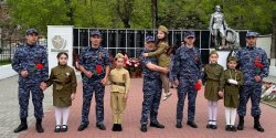 Росгвардейцы приняли участие в патриотическом мероприятии в Карачаевске Росгвардейцы приняли участие в патриотическом мероприятии в Карачаевске