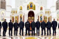 В Салехарде прошел молебен для сотрудников СОБР Росгвардии В Салехарде прошел молебен для сотрудников СОБР Росгвардии