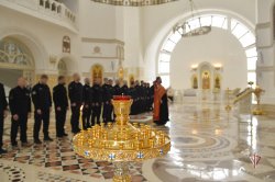 В Салехарде прошел молебен для сотрудников СОБР Росгвардии В Салехарде прошел молебен для сотрудников СОБР Росгвардии