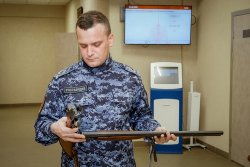 В Управлении Росгвардии по Новгородской области напоминают о правилах безопасного обращения с оружием В Управлении Росгвардии по Новгородской области напоминают о правилах безопасного обращения с оружием
