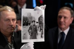 Музею Победы переданы в дар фото Евгения Халдея Музею Победы переданы в дар фото Евгения Халдея