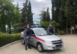 В Ялте росгвардейцы задержали подозреваемого в нанесении побоев В Ялте росгвардейцы задержали подозреваемого в нанесении побоев