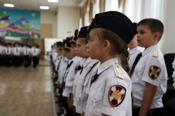 В Симферополе росгвардейцы поздравили профильные классы с окончанием учебного года В Симферополе росгвардейцы поздравили профильные классы с окончанием учебного года