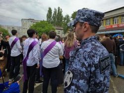 Росгвардейцы обеспечили безопасность во время Последних звонков в Дагестане Росгвардейцы обеспечили безопасность во время Последних звонков в Дагестане