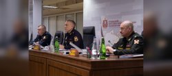 Заместитель директора Росгвардии генерал-полковник полиции Анатолий Маликов совершил рабочую поездку в Уральский округ. Заместитель директора Росгвардии генерал-полковник полиции Анатолий Маликов совершил рабочую поездку в Уральский округ.