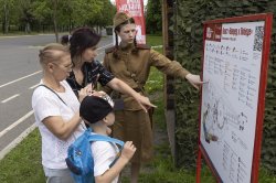 Десятки экскурсий прошли в выходные на территории мемориального комплекса на Поклонной горе Десятки экскурсий прошли в выходные на территории мемориального комплекса на Поклонной горе