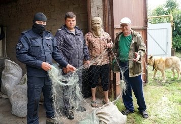 В Ульяновске сотрудники Росгвардии приняли участие в передаче рыболовных сетей в зону СВО В Ульяновске сотрудники Росгвардии приняли участие в передаче рыболовных сетей в зону СВО