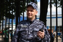 Сотрудники Росгвардии обеспечили безопасность футбольного матча в Вологде Сотрудники Росгвардии обеспечили безопасность футбольного матча в Вологде