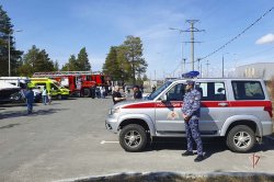 Сотрудники Росгвардии в Муравленко организовали выставку спецтехники для детей ко Дню защиты Сотрудники Росгвардии в Муравленко организовали выставку спецтехники для детей ко Дню защиты