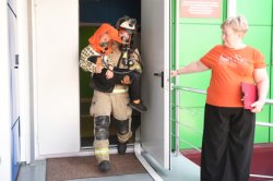 Росгвардия и МЧС провели совместное пожарно-тактическое занятие в Грозном Росгвардия и МЧС провели совместное пожарно-тактическое занятие в Грозном