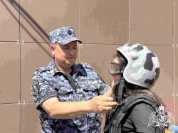 Акция «Каникулы с Росгвардией» прошла в Астрахани накануне дня защиты детей Акция «Каникулы с Росгвардией» прошла в Астрахани накануне дня защиты детей