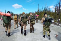 На Ямале СОБР «Варк» Росгвардии провёл полевой выход в горах Полярного Урала На Ямале СОБР «Варк» Росгвардии провёл полевой выход в горах Полярного Урала