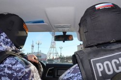 Пьяный вахтовик удивил даже Магадан: кричал, стучал и матерился Пьяный вахтовик удивил даже Магадан: кричал, стучал и матерился