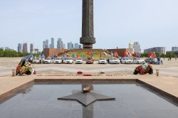 Международный автопробег стартовал у Музея Победы Международный автопробег стартовал у Музея Победы