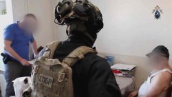 При поддержке СОБР Росгвардии в Екатеринбурге задержаны фигуранты преступной группы, занимавшиеся легализацией незаконных мигрантов При поддержке СОБР Росгвардии в Екатеринбурге задержаны фигуранты преступной группы, занимавшиеся легализацией незаконных мигрантов