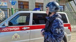 Устроившего скандал в магазине пьяного посетителя задержали росгвардейцы в Анадыре Устроившего скандал в магазине пьяного посетителя задержали росгвардейцы в Анадыре