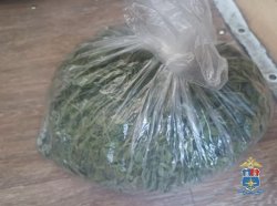 Сальские транспортные полицейские задержали 38-летнего местного жителя по подозрению в незаконном хранении наркотиков Сальские транспортные полицейские задержали 38-летнего местного жителя по подозрению в незаконном хранении наркотиков