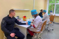 Сотрудники ОМОН «Ратник» Росгвардии сдали кровь для нуждающихся пациентов Томской области Сотрудники ОМОН «Ратник» Росгвардии сдали кровь для нуждающихся пациентов Томской области