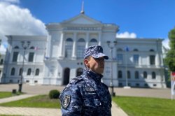 Более 3500 раз росгвардейцы выезжали по сигналу «тревога» в Томской области Более 3500 раз росгвардейцы выезжали по сигналу «тревога» в Томской области